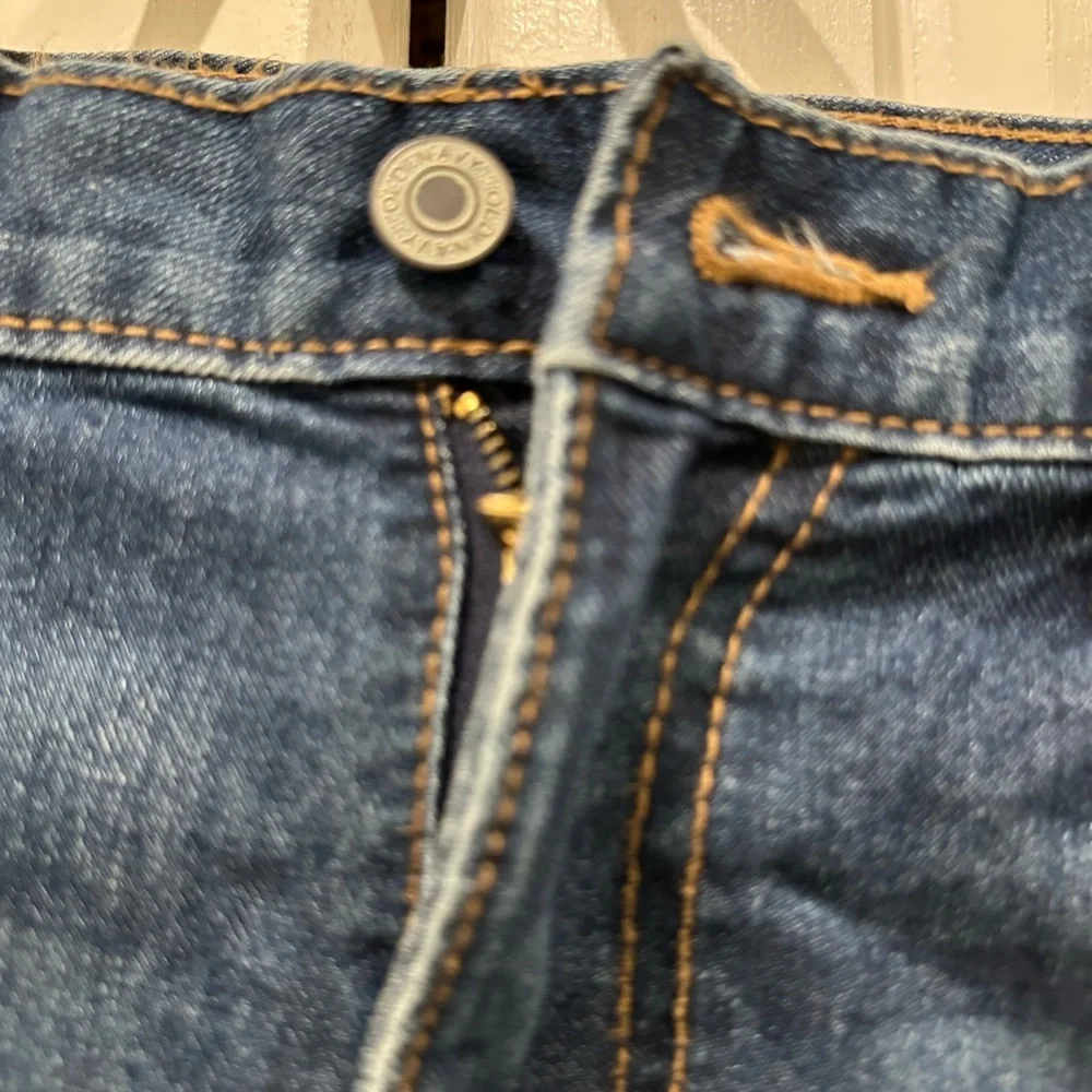 Old Navy Boys’ Blue Jeans Straight Leg Size 18 NWT
